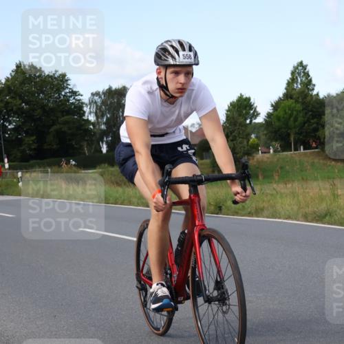25.08.2024 - Elbe Triathlon Hamburg Fuchs,  Jonas http://msf.ph/oto/6869648 25.08.2024 10:25:17 Radfahren 457, 464, 365, 375, 558 meine-sportfotos.de