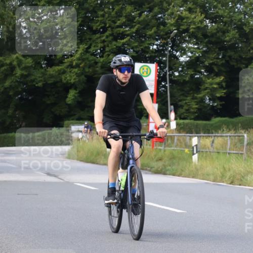 25.08.2024 - Elbe Triathlon Hamburg Fuchs,  Jonas http://msf.ph/oto/6869684 25.08.2024 10:25:35 Radfahren 568, 625 meine-sportfotos.de