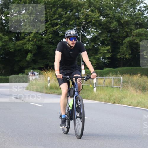 25.08.2024 - Elbe Triathlon Hamburg Fuchs,  Jonas http://msf.ph/oto/6869686 25.08.2024 10:25:36 Radfahren 568, 625 meine-sportfotos.de