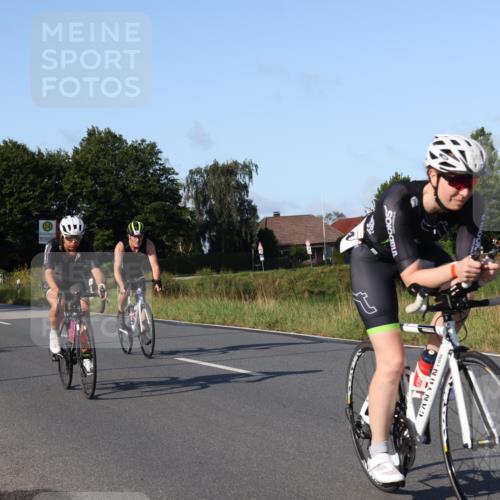 25.08.2024 - Elbe Triathlon Hamburg Fuchs,  Jonas http://msf.ph/oto/6869689 25.08.2024 09:32:54 Radfahren 274, 144, 146, 393, 382 meine-sportfotos.de