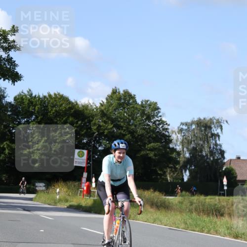 25.08.2024 - Elbe Triathlon Hamburg Fuchs,  Jonas http://msf.ph/oto/6869736 25.08.2024 11:08:29 Radfahren 1496, 1581, 1641 meine-sportfotos.de