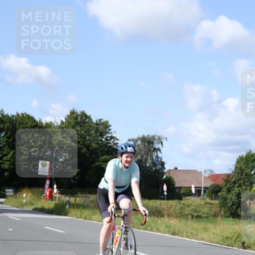 25.08.2024 - Elbe Triathlon Hamburg Fuchs,  Jonas http://msf.ph/oto/6869748 25.08.2024 11:08:29 Radfahren 1496, 1581, 1641 meine-sportfotos.de