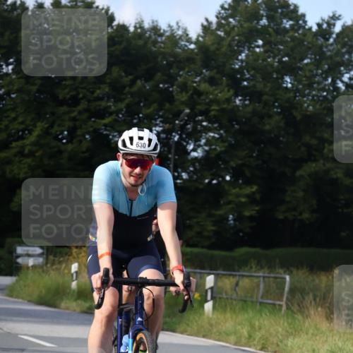 25.08.2024 - Elbe Triathlon Hamburg Fuchs,  Jonas http://msf.ph/oto/6869750 25.08.2024 10:25:51 Radfahren 523, 514, 651, 630, 643, 524 meine-sportfotos.de