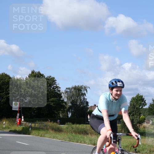 25.08.2024 - Elbe Triathlon Hamburg Fuchs,  Jonas http://msf.ph/oto/6869758 25.08.2024 11:08:29 Radfahren 1496, 1581, 1641 meine-sportfotos.de