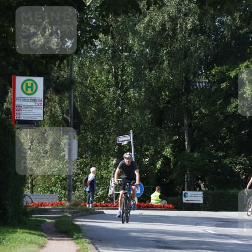 25.08.2024 - Elbe Triathlon Hamburg Fuchs,  Jonas http://msf.ph/oto/6869764 25.08.2024 11:08:32 Radfahren 1641, 1404 meine-sportfotos.de