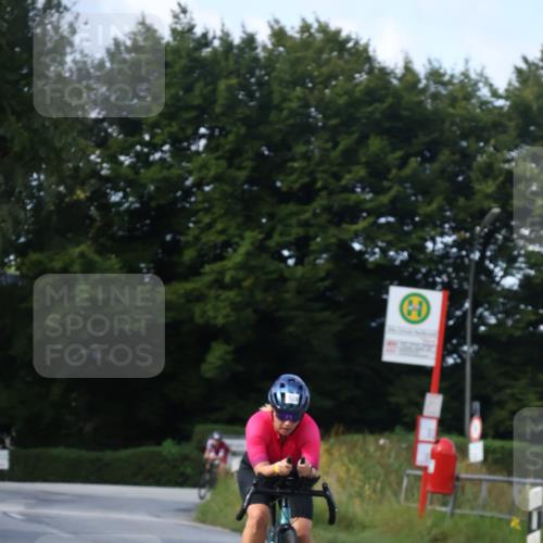25.08.2024 - Elbe Triathlon Hamburg Fuchs,  Jonas http://msf.ph/oto/6869792 25.08.2024 10:25:54 Radfahren 651, 630, 643, 524, 678, 530 meine-sportfotos.de