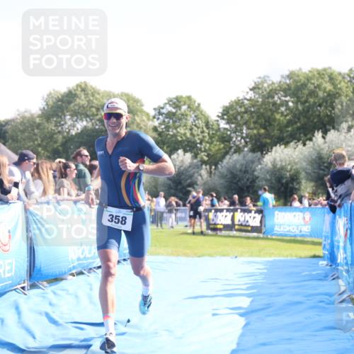 25.08.2024 - Elbe Triathlon Hamburg H.Heesch http://msf.ph/oto/6869793 25.08.2024 11:08:11 Ziel 358 meine-sportfotos.de