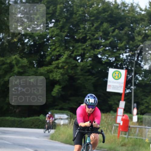 25.08.2024 - Elbe Triathlon Hamburg Fuchs,  Jonas http://msf.ph/oto/6869794 25.08.2024 10:25:54 Radfahren 651, 630, 643, 524, 678, 530 meine-sportfotos.de