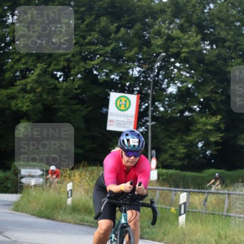 25.08.2024 - Elbe Triathlon Hamburg Fuchs,  Jonas http://msf.ph/oto/6869803 25.08.2024 10:25:54 Radfahren 651, 630, 643, 524, 678, 530 meine-sportfotos.de