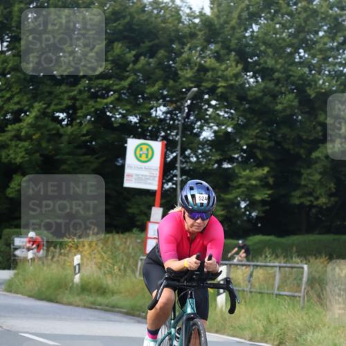 25.08.2024 - Elbe Triathlon Hamburg Fuchs,  Jonas http://msf.ph/oto/6869807 25.08.2024 10:25:55 Radfahren 651, 630, 643, 524, 678, 530 meine-sportfotos.de