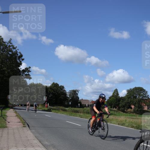 25.08.2024 - Elbe Triathlon Hamburg Fuchs,  Jonas http://msf.ph/oto/6869856 25.08.2024 11:08:40 Radfahren 1404, 1549, 1505, 1620 meine-sportfotos.de