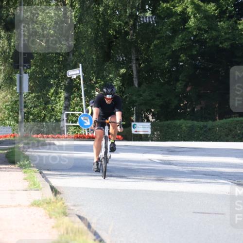 25.08.2024 - Elbe Triathlon Hamburg Fuchs,  Jonas http://msf.ph/oto/6869897 25.08.2024 10:26:10 Radfahren 636, 489 meine-sportfotos.de