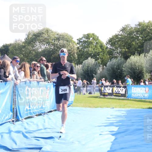 25.08.2024 - Elbe Triathlon Hamburg H.Heesch http://msf.ph/oto/6869917 25.08.2024 11:08:19 Ziel 349 meine-sportfotos.de