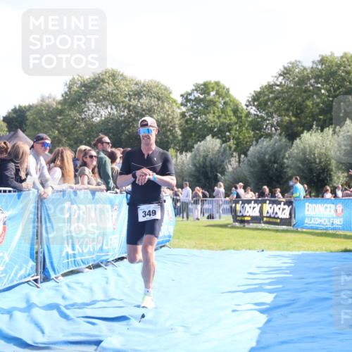 25.08.2024 - Elbe Triathlon Hamburg H.Heesch http://msf.ph/oto/6869924 25.08.2024 11:08:19 Ziel 349 meine-sportfotos.de