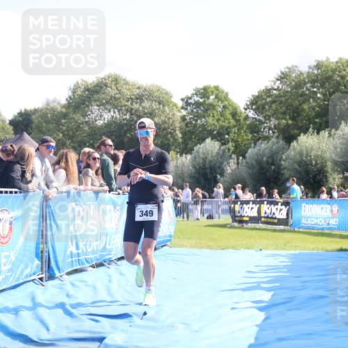 25.08.2024 - Elbe Triathlon Hamburg H.Heesch http://msf.ph/oto/6869928 25.08.2024 11:08:19 Ziel 349 meine-sportfotos.de