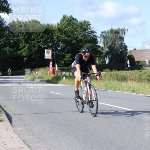 25.08.2024 - Elbe Triathlon Hamburg Fuchs,  Jonas http://msf.ph/oto/6869937 25.08.2024 10:26:13 Radfahren 489 meine-sportfotos.de