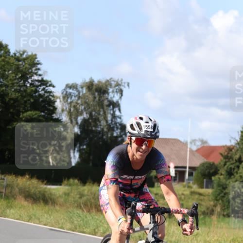25.08.2024 - Elbe Triathlon Hamburg Fuchs,  Jonas http://msf.ph/oto/6869944 25.08.2024 11:08:54 Radfahren 1474, 1558, 1492 meine-sportfotos.de
