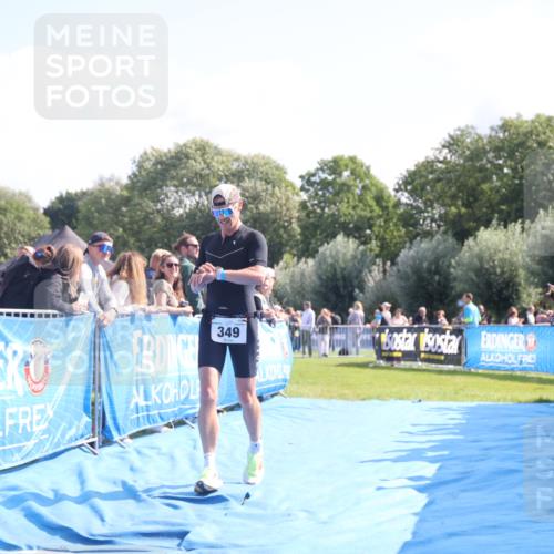 25.08.2024 - Elbe Triathlon Hamburg H.Heesch http://msf.ph/oto/6869946 25.08.2024 11:08:19 Ziel 349 meine-sportfotos.de