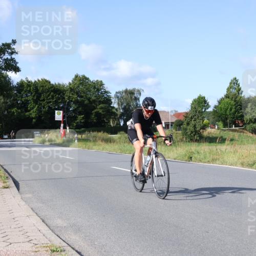 25.08.2024 - Elbe Triathlon Hamburg Fuchs,  Jonas http://msf.ph/oto/6869951 25.08.2024 10:26:13 Radfahren 489 meine-sportfotos.de