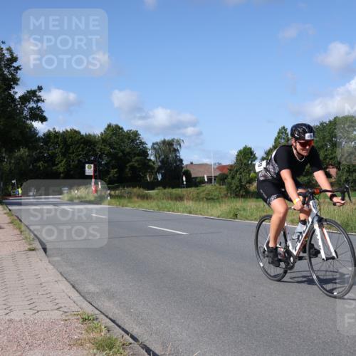 25.08.2024 - Elbe Triathlon Hamburg Fuchs,  Jonas http://msf.ph/oto/6869962 25.08.2024 10:26:14 Radfahren 489 meine-sportfotos.de