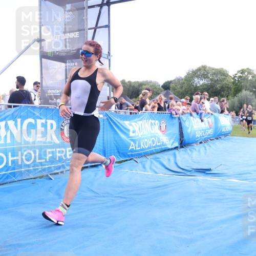 25.08.2024 - Elbe Triathlon Hamburg H.Heesch http://msf.ph/oto/6869968 25.08.2024 11:35:14 Ziel 352, 463, 686, 713 meine-sportfotos.de