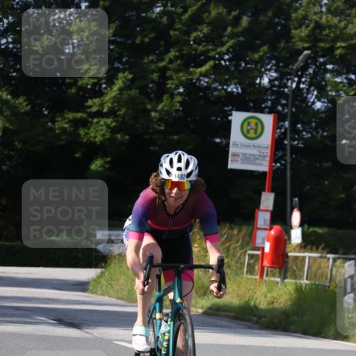 25.08.2024 - Elbe Triathlon Hamburg Fuchs,  Jonas http://msf.ph/oto/6869971 25.08.2024 11:08:58 Radfahren 1474, 1558, 1492 meine-sportfotos.de