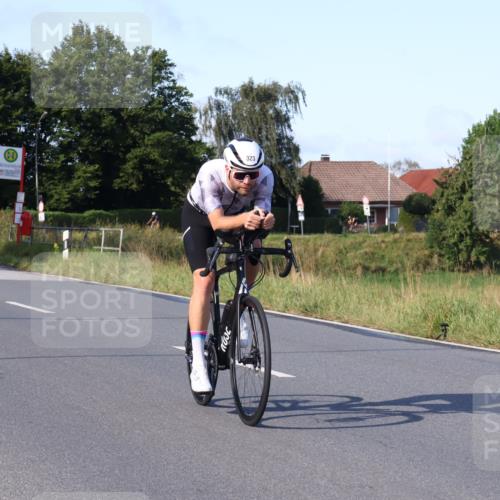 25.08.2024 - Elbe Triathlon Hamburg Fuchs,  Jonas http://msf.ph/oto/6869987 25.08.2024 09:33:35 Radfahren 486, 353, 323, 181, 316 meine-sportfotos.de