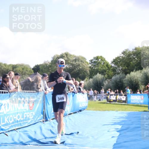 25.08.2024 - Elbe Triathlon Hamburg H.Heesch http://msf.ph/oto/6870020 25.08.2024 11:08:20 Ziel 349 meine-sportfotos.de