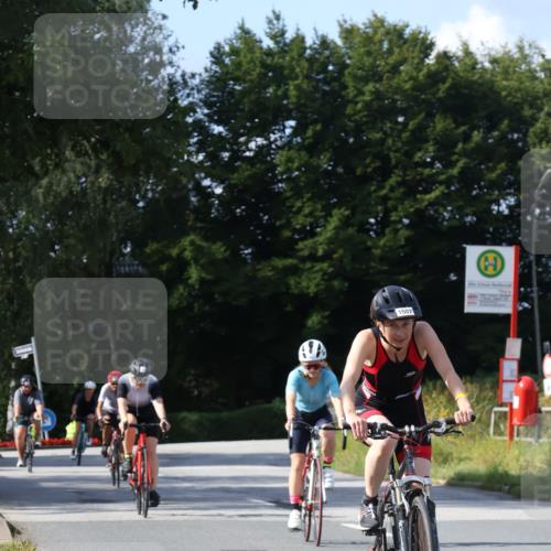 25.08.2024 - Elbe Triathlon Hamburg Fuchs,  Jonas http://msf.ph/oto/6870042 25.08.2024 11:09:13 Radfahren 603, 1502, 1651, 1548, 1599, 1518 meine-sportfotos.de