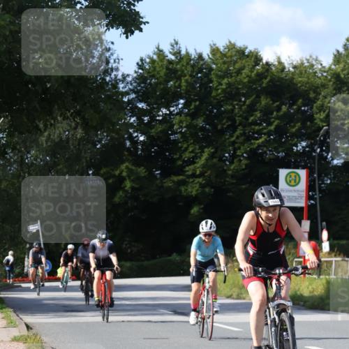 25.08.2024 - Elbe Triathlon Hamburg Fuchs,  Jonas http://msf.ph/oto/6870050 25.08.2024 11:09:13 Radfahren 603, 1502, 1651, 1548, 1599, 1518 meine-sportfotos.de