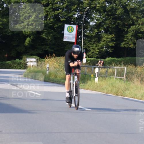 25.08.2024 - Elbe Triathlon Hamburg Fuchs,  Jonas http://msf.ph/oto/6870051 25.08.2024 09:33:41 Radfahren 181, 316, 326, 156, 126, 228, 352 meine-sportfotos.de