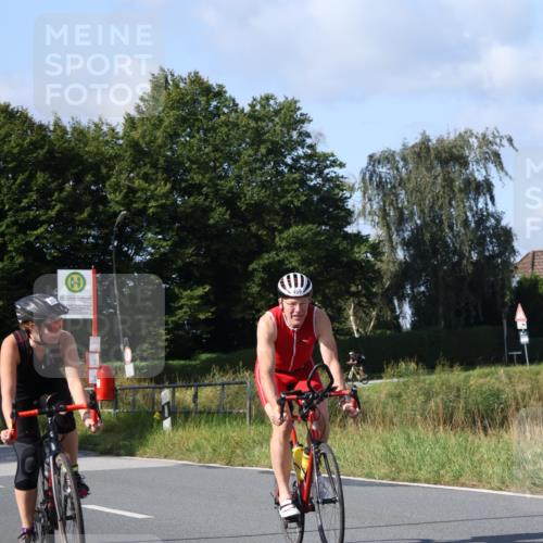 25.08.2024 - Elbe Triathlon Hamburg Fuchs,  Jonas http://msf.ph/oto/6870061 25.08.2024 10:26:57 Radfahren 459, 501, 478 meine-sportfotos.de