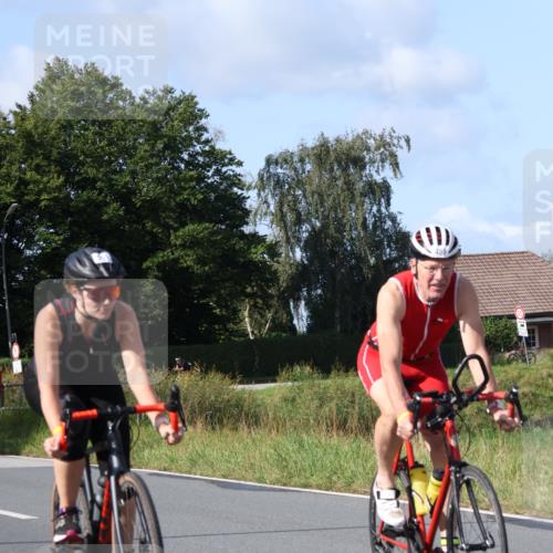 25.08.2024 - Elbe Triathlon Hamburg Fuchs,  Jonas http://msf.ph/oto/6870075 25.08.2024 10:26:57 Radfahren 459, 501, 478 meine-sportfotos.de
