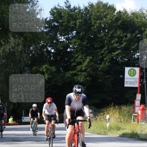 25.08.2024 - Elbe Triathlon Hamburg Fuchs,  Jonas http://msf.ph/oto/6870080 25.08.2024 11:09:15 Radfahren 1502, 1651, 1548, 1599, 1518, 1586 meine-sportfotos.de