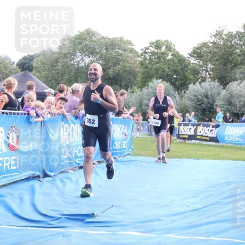 25.08.2024 - Elbe Triathlon Hamburg H.Heesch http://msf.ph/oto/6870110 25.08.2024 11:35:18 Ziel 352, 463, 686, 713 meine-sportfotos.de