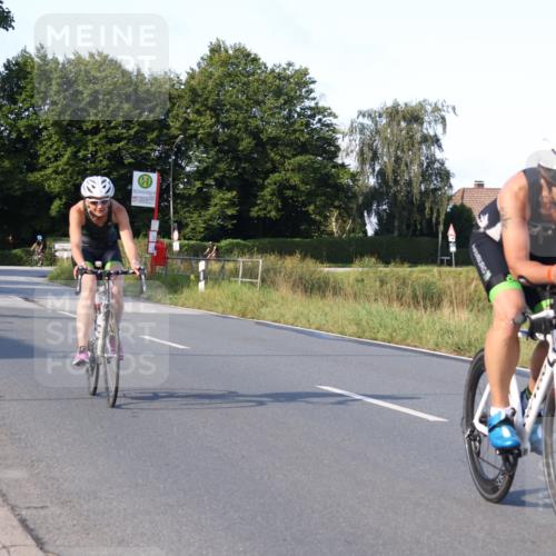 25.08.2024 - Elbe Triathlon Hamburg Fuchs,  Jonas http://msf.ph/oto/6870113 25.08.2024 09:33:44 Radfahren 181, 316, 326, 156, 126, 228, 352 meine-sportfotos.de