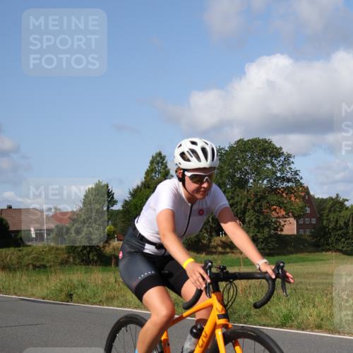 25.08.2024 - Elbe Triathlon Hamburg Fuchs,  Jonas http://msf.ph/oto/6870125 25.08.2024 10:27:00 Radfahren 459, 501, 478 meine-sportfotos.de