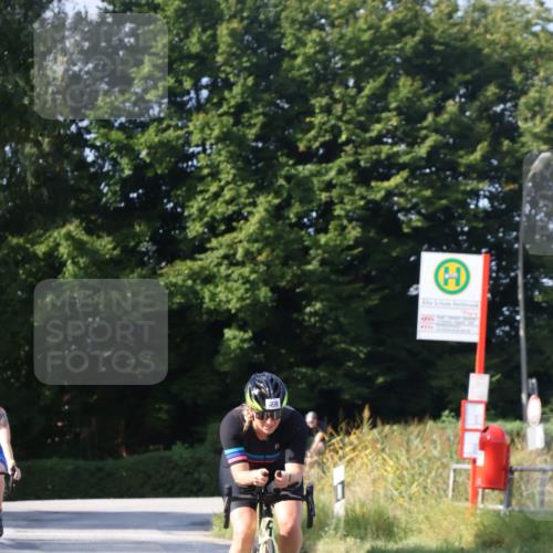 25.08.2024 - Elbe Triathlon Hamburg Fuchs,  Jonas http://msf.ph/oto/6870146 25.08.2024 10:27:07 Radfahren 498, 477, 562 meine-sportfotos.de