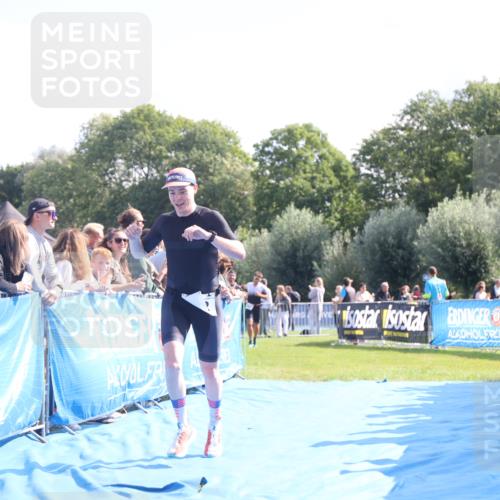 25.08.2024 - Elbe Triathlon Hamburg H.Heesch http://msf.ph/oto/6870168 25.08.2024 11:08:29 Ziel 228, 602 meine-sportfotos.de
