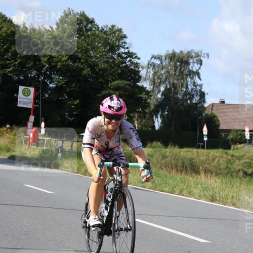 25.08.2024 - Elbe Triathlon Hamburg Fuchs,  Jonas http://msf.ph/oto/6870178 25.08.2024 11:09:29 Radfahren 1515, 1579, 1537 meine-sportfotos.de