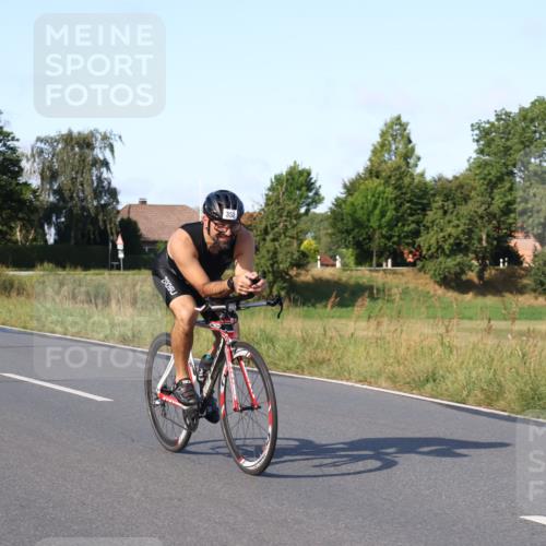 25.08.2024 - Elbe Triathlon Hamburg Fuchs,  Jonas http://msf.ph/oto/6870184 25.08.2024 09:33:47 Radfahren 316, 326, 156, 126, 228, 352, 1851, 234, 53 meine-sportfotos.de