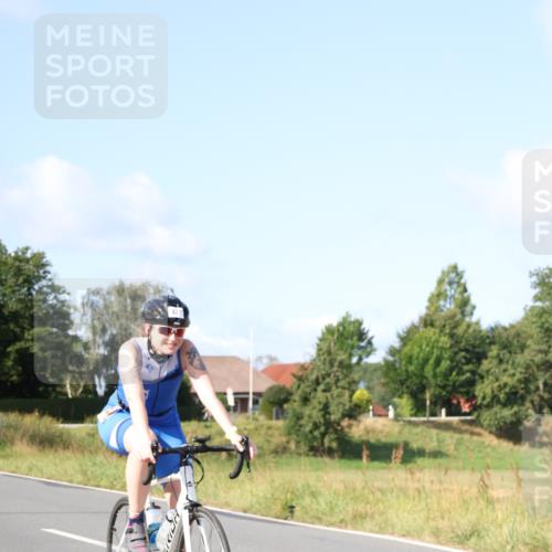 25.08.2024 - Elbe Triathlon Hamburg Fuchs,  Jonas http://msf.ph/oto/6870185 25.08.2024 10:27:11 Radfahren 498, 477, 562, 669, 589 meine-sportfotos.de