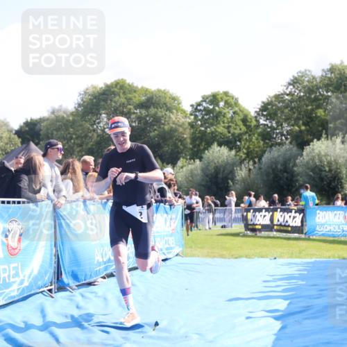 25.08.2024 - Elbe Triathlon Hamburg H.Heesch http://msf.ph/oto/6870189 25.08.2024 11:08:30 Ziel 228, 602 meine-sportfotos.de