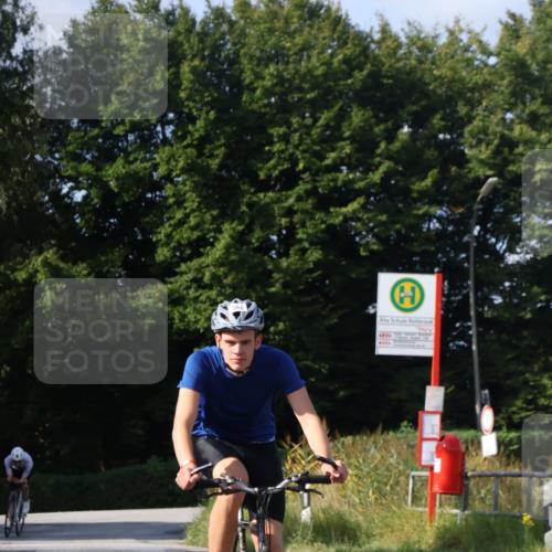 25.08.2024 - Elbe Triathlon Hamburg Fuchs,  Jonas http://msf.ph/oto/6870195 25.08.2024 10:27:12 Radfahren 498, 477, 562, 669, 589 meine-sportfotos.de