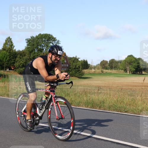25.08.2024 - Elbe Triathlon Hamburg Fuchs,  Jonas http://msf.ph/oto/6870196 25.08.2024 09:33:48 Radfahren 326, 156, 126, 228, 352, 1851, 234, 53 meine-sportfotos.de
