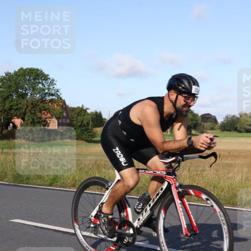 25.08.2024 - Elbe Triathlon Hamburg Fuchs,  Jonas http://msf.ph/oto/6870202 25.08.2024 09:33:48 Radfahren 326, 156, 126, 228, 352, 1851, 234, 53 meine-sportfotos.de