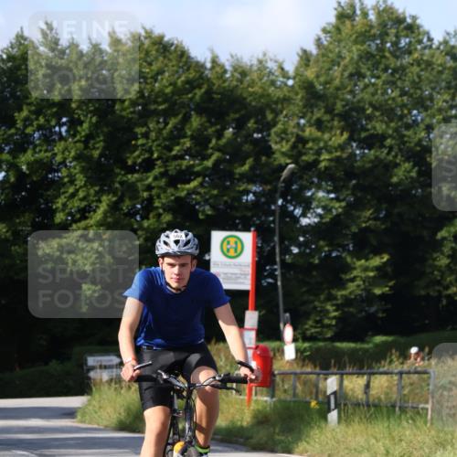 25.08.2024 - Elbe Triathlon Hamburg Fuchs,  Jonas http://msf.ph/oto/6870206 25.08.2024 10:27:12 Radfahren 498, 477, 562, 669, 589 meine-sportfotos.de