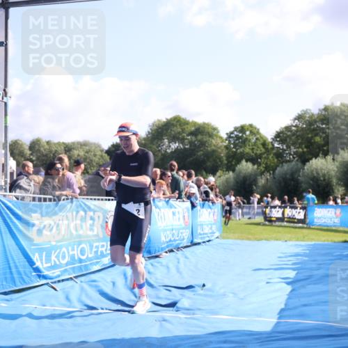 25.08.2024 - Elbe Triathlon Hamburg H.Heesch http://msf.ph/oto/6870256 25.08.2024 11:08:30 Ziel 228, 602 meine-sportfotos.de