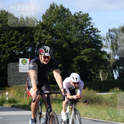 25.08.2024 - Elbe Triathlon Hamburg Fuchs,  Jonas http://msf.ph/oto/6870272 25.08.2024 10:27:17 Radfahren 562, 669, 589 meine-sportfotos.de