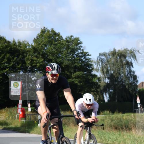 25.08.2024 - Elbe Triathlon Hamburg Fuchs,  Jonas http://msf.ph/oto/6870277 25.08.2024 10:27:17 Radfahren 562, 669, 589 meine-sportfotos.de
